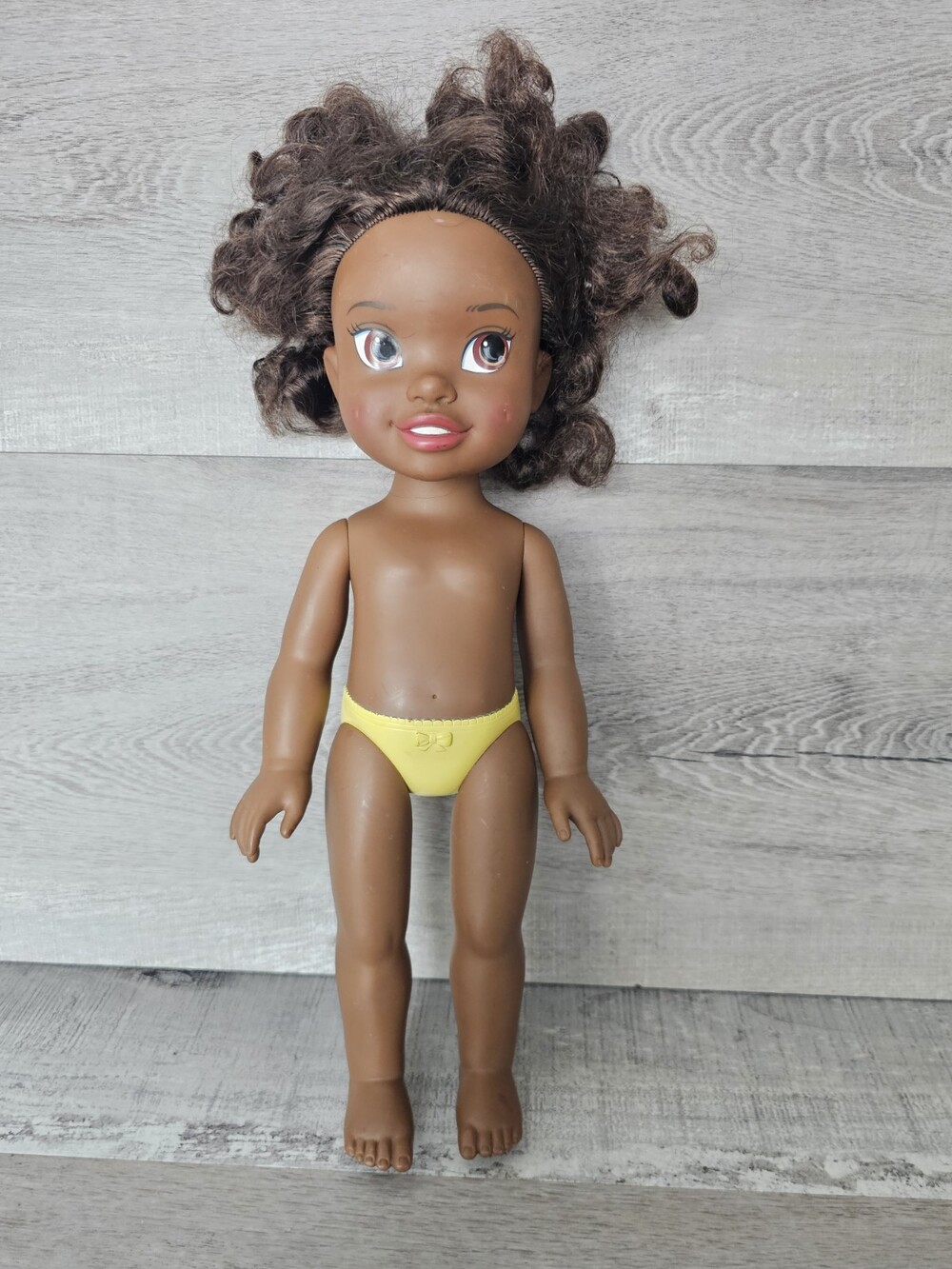 Disney Princess The Princess And The Frog Tiana Jakks Pacific Toddler Doll 14" .